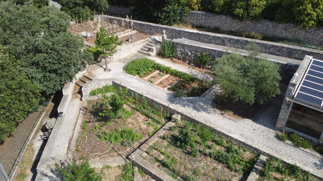 B&B Le Garric Nîmes Exterior foto
